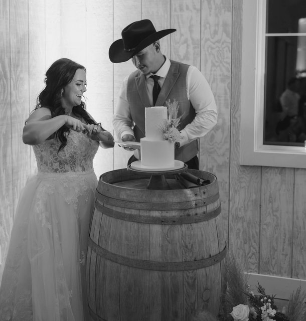 Custom wedding cake design by All Things Cake in Denver, CO (gallery image 6 of 8)