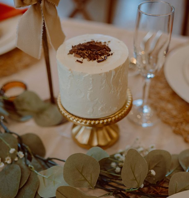 Custom wedding cake design by All Things Cake in Denver, CO (gallery image 7 of 8)