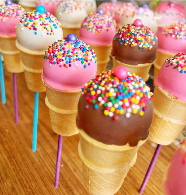 Custom celebration cake design by All Things Cake in Denver, CO (gallery image 8 of 8)